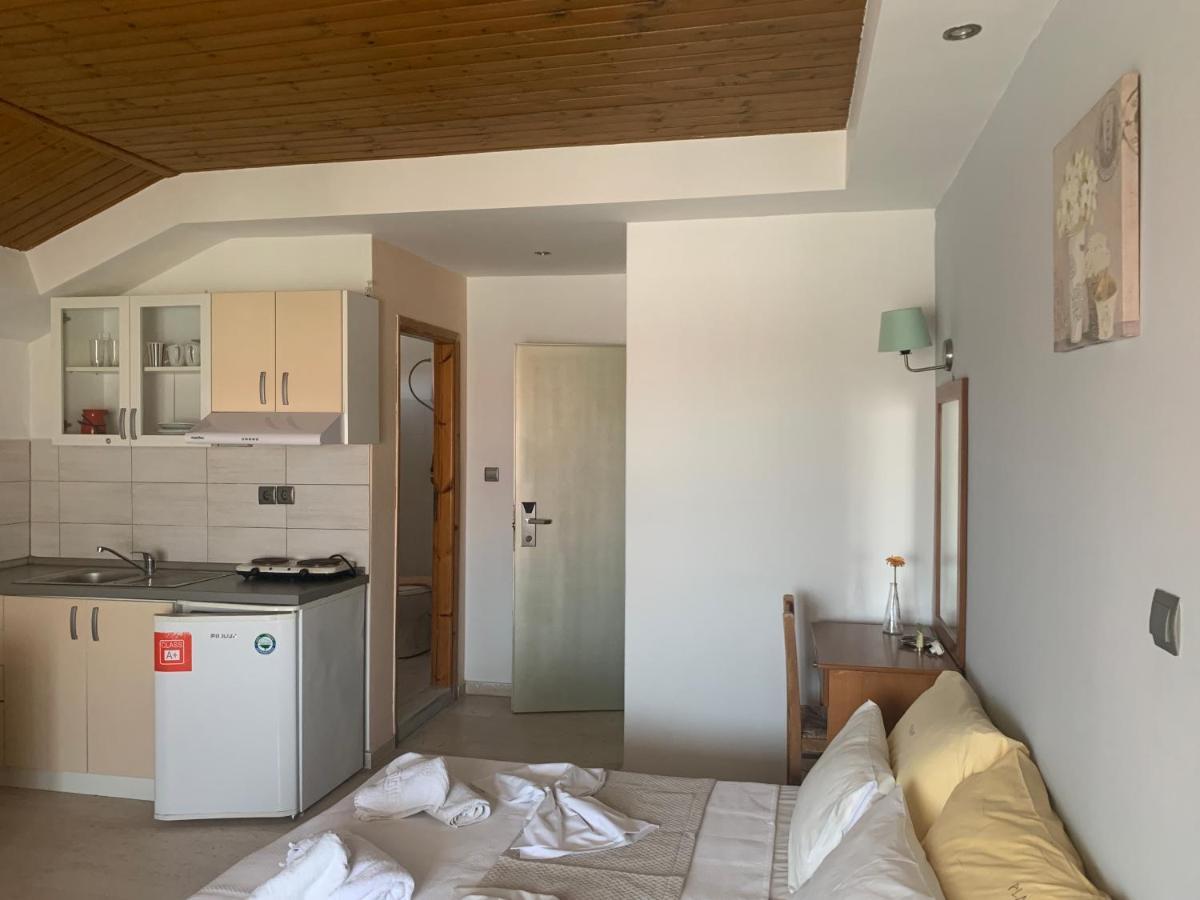 Platon Hotel Néi Póri Kültér fotó
